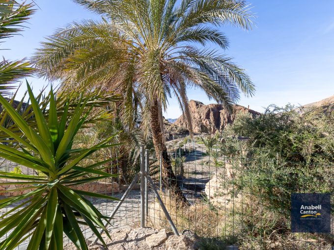 alt="cortijo en venta con agua y escritura en Sierra Alhamilla en Almería"