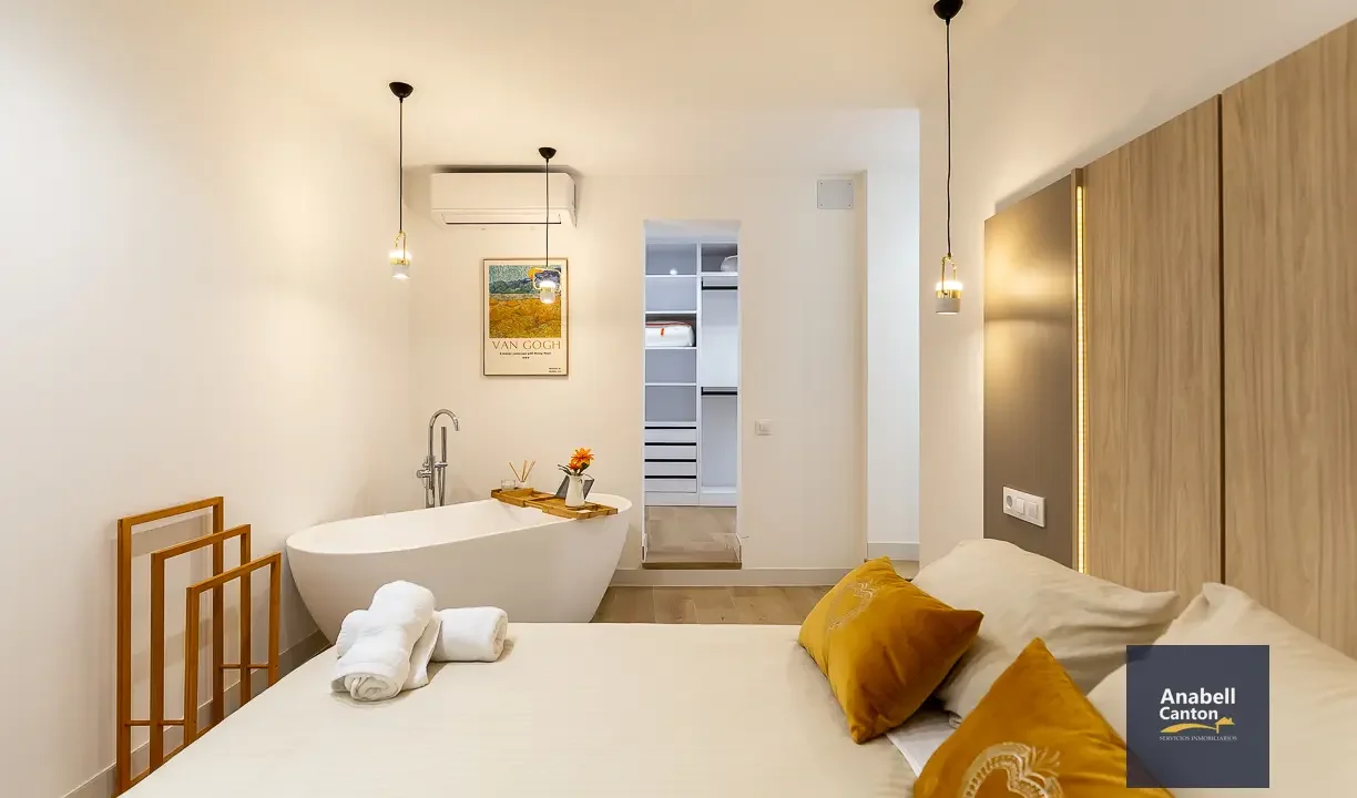 alt=_casa en venta en centro historico Almería_-4