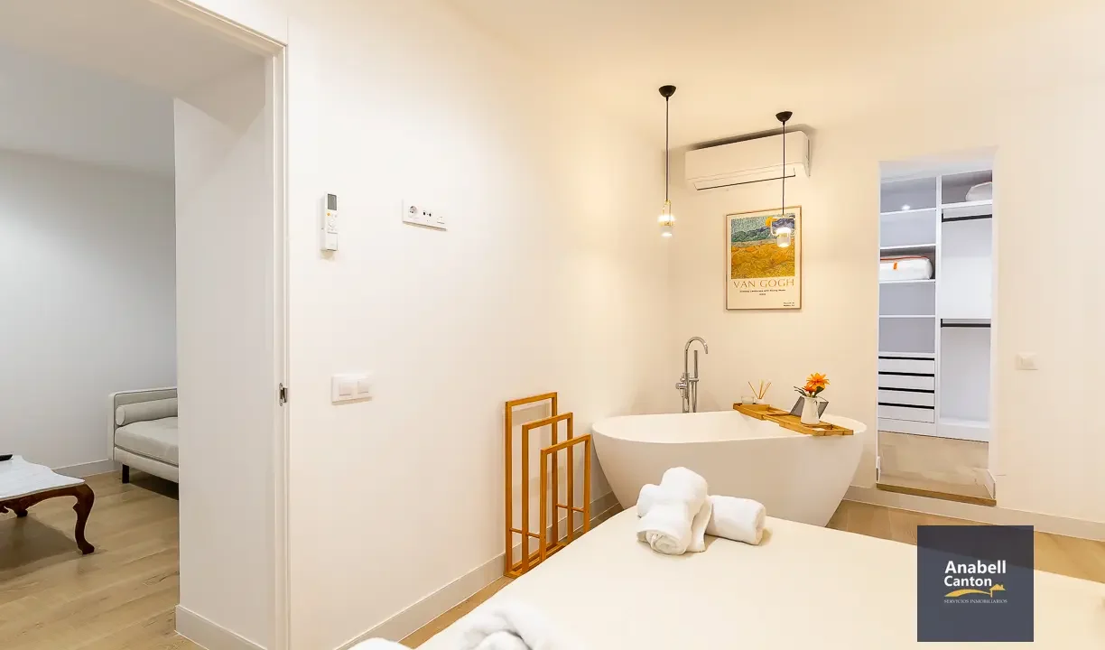 alt=_casa en venta en centro historico Almería_-5
